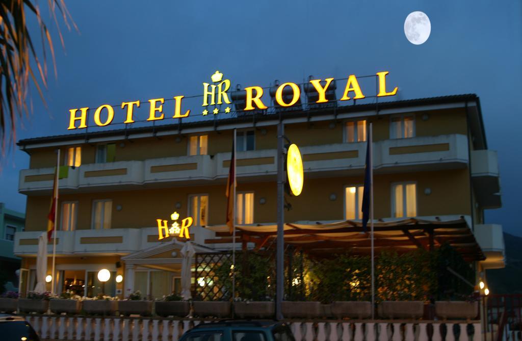 Hotel Royal Bosa Buitenkant foto